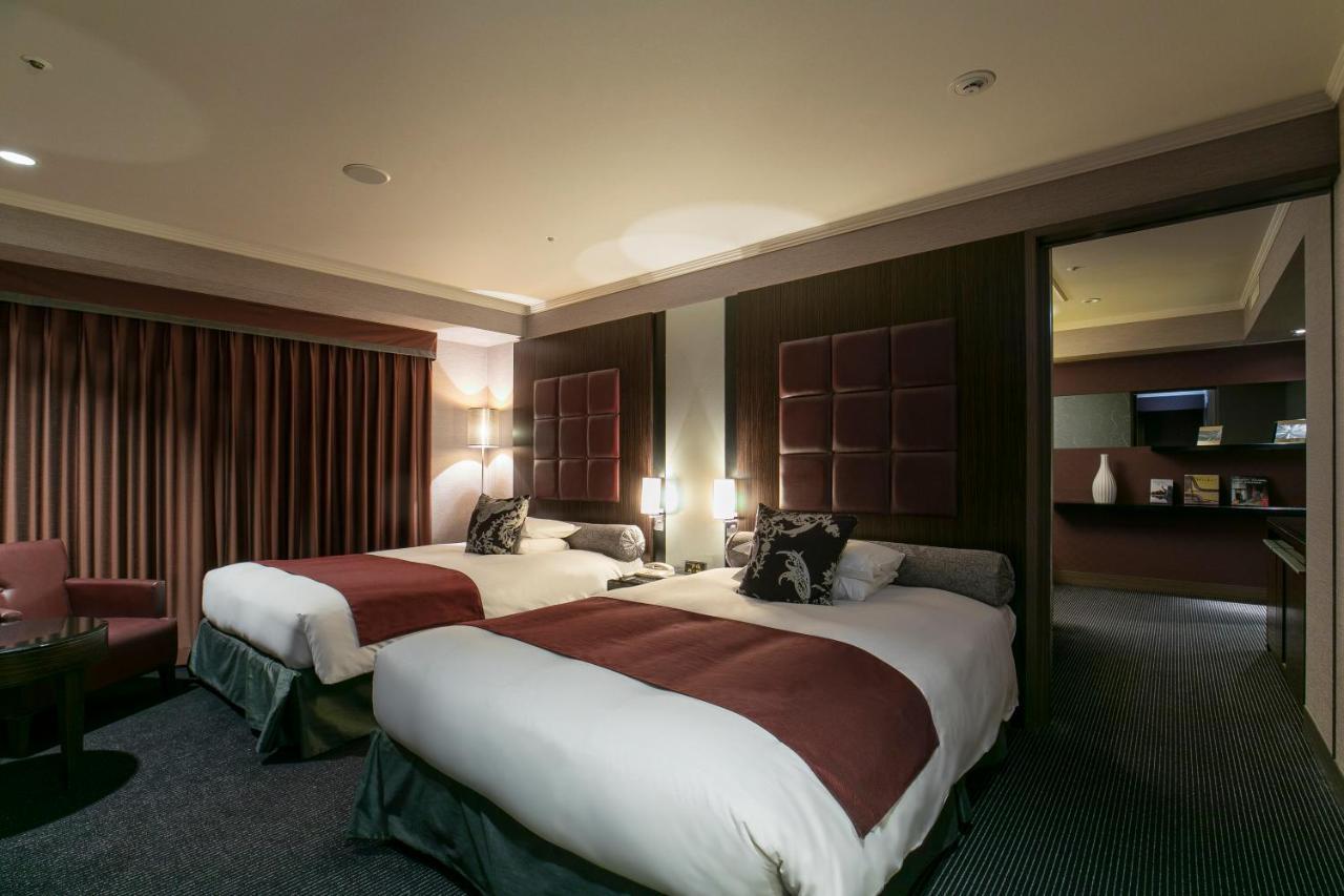 Nagoya Tokyu Hotel Luaran gambar A suite at the hotel