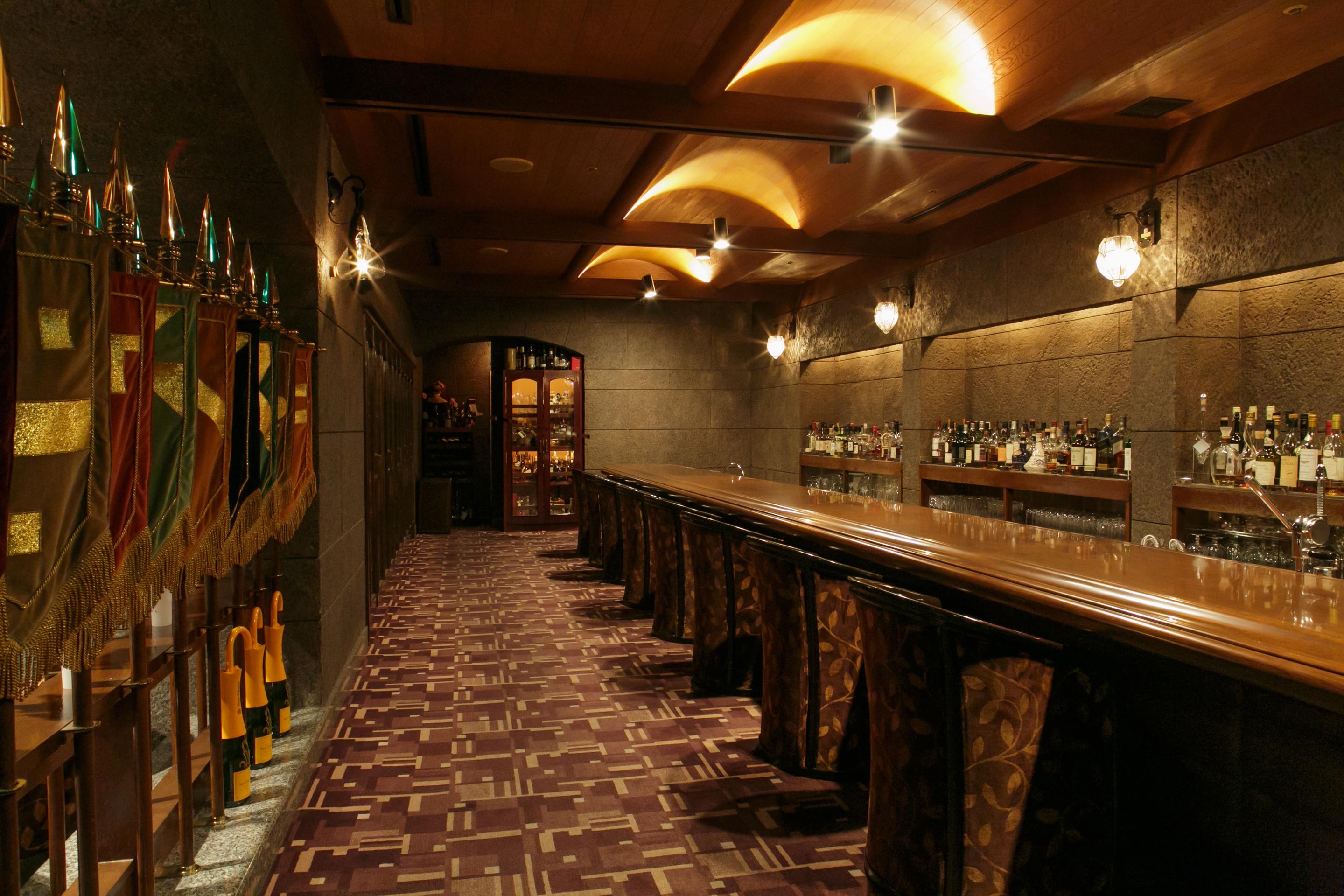 Nagoya Tokyu Hotel Luaran gambar The bar at the 21 Club
