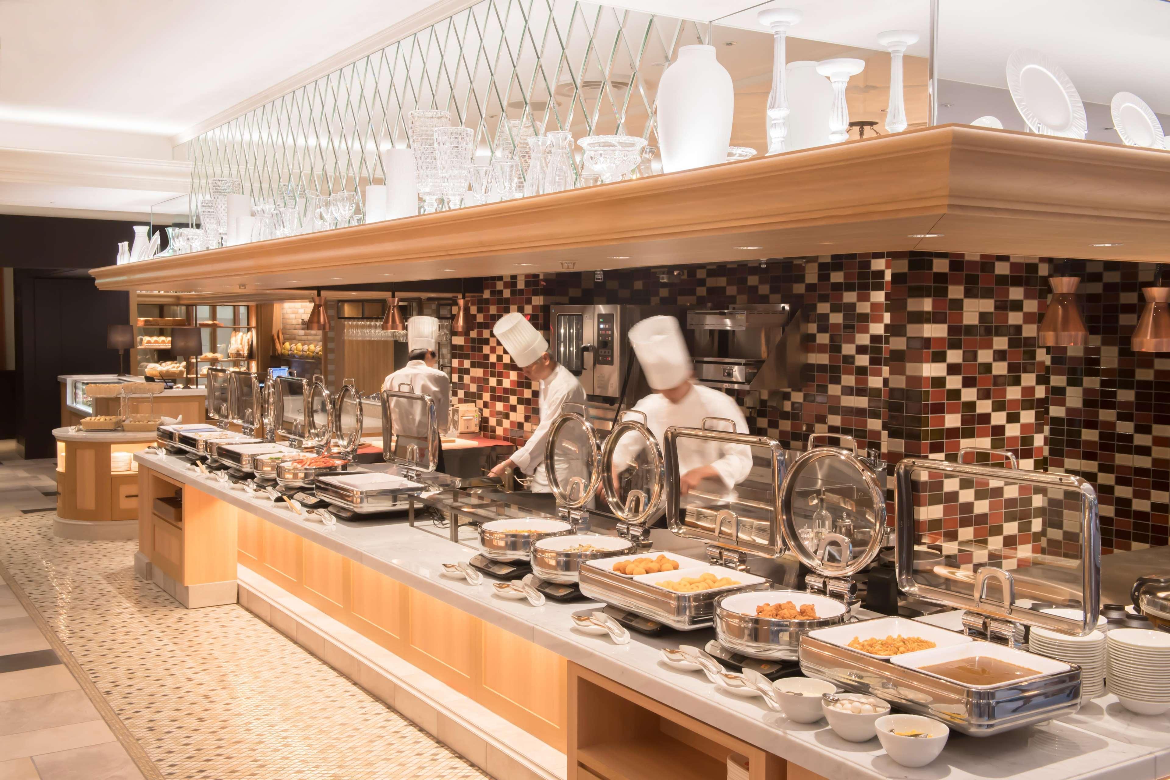 Nagoya Tokyu Hotel Luaran gambar A buffet at a hotel