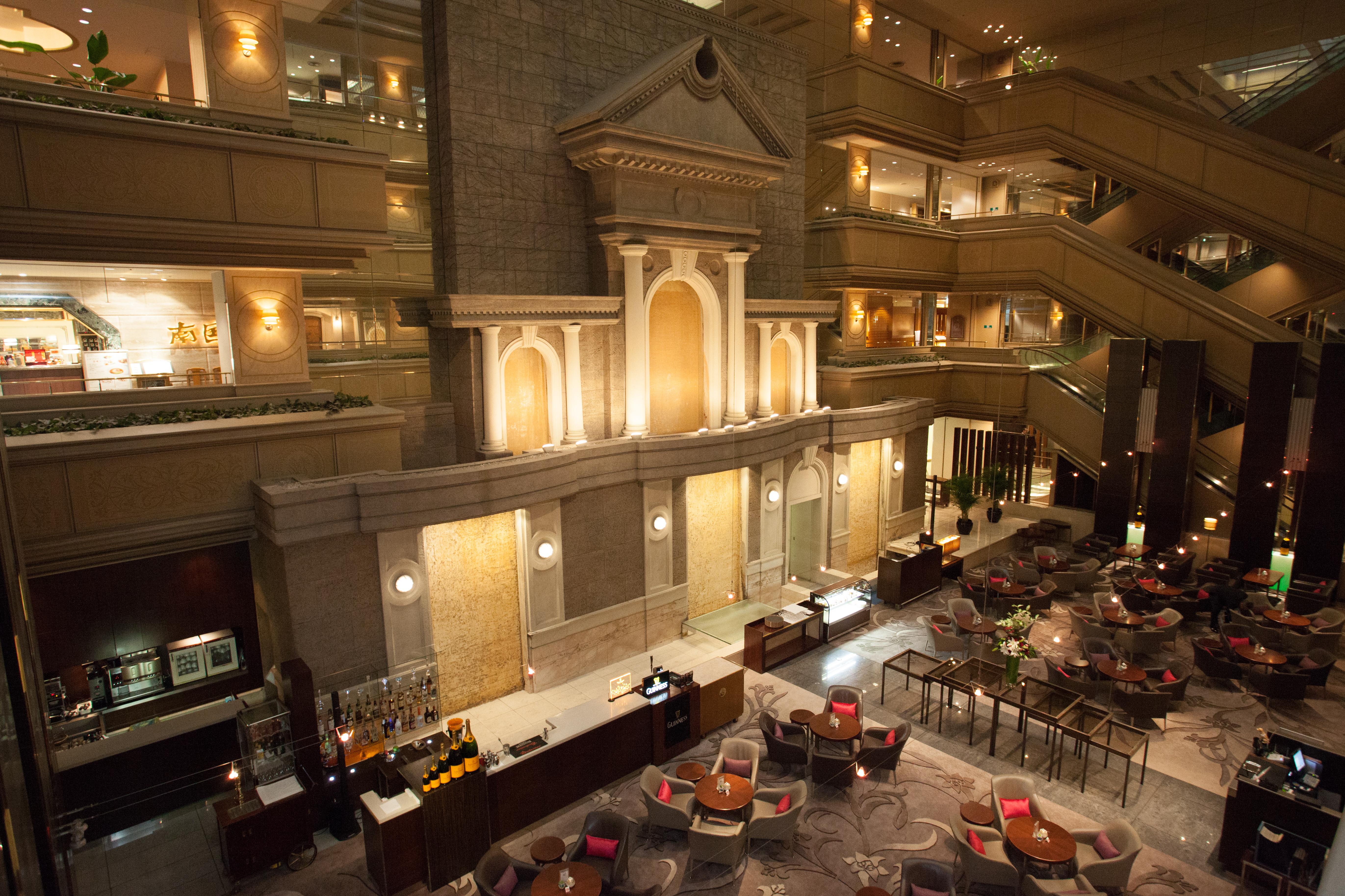 Nagoya Tokyu Hotel Luaran gambar The lobby